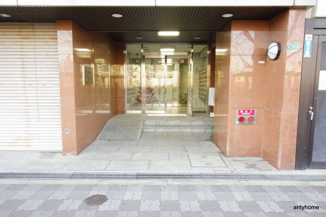 ローズコーポ新大阪7　仲介手数料無料のエントランス