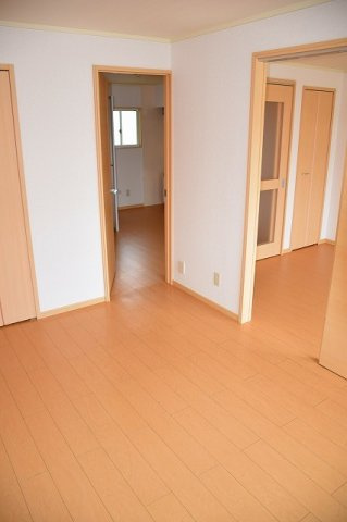 メゾンみさき　　刈谷市近郊の賃貸はクラスホーム刈谷店の居間・リビング|ゆったり過ごせるリビングです
