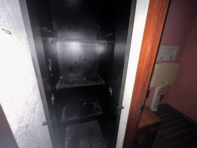 坂戸市伊豆の山町3-3店舗の内装