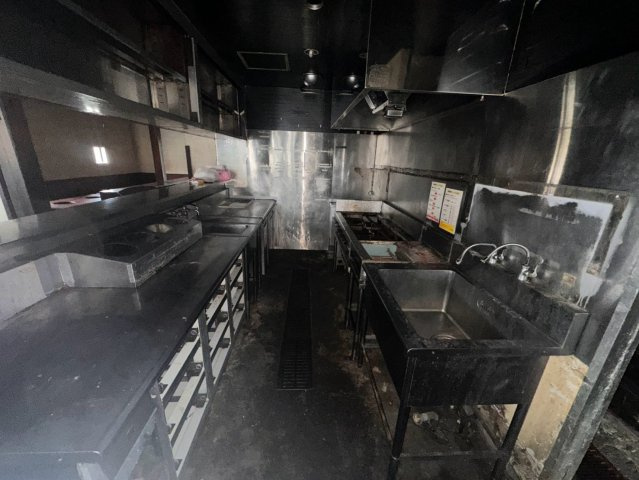 坂戸市伊豆の山町3-3店舗の駐車場