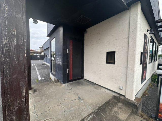 坂戸市伊豆の山町3-3店舗の外観