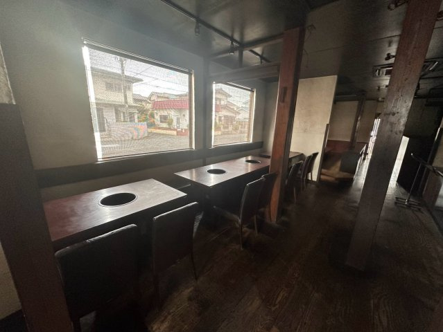 坂戸市伊豆の山町3-3店舗の内装