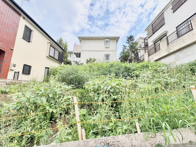 大田区南馬込3丁目　建築条件無し売地の外観|2026.08.22撮影

現地ご見学希望・資料請求などお気軽にお問い合わせ下さい！
03-5990-5201
