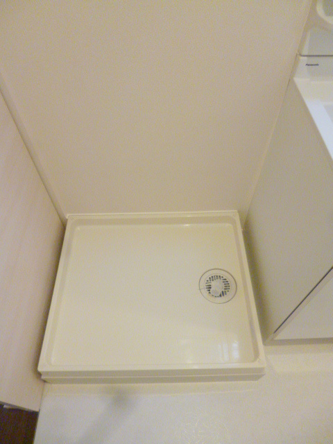 Ｃｏｍｆｏｒｔ　東矢口の洗面所|洗濯機置場
