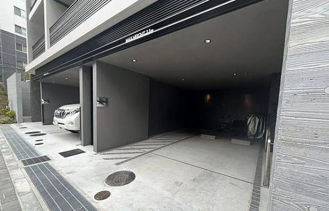 LiveCasa西台の駐車場
