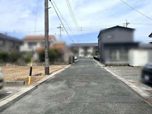 【前面道路含む現地写真】の画像