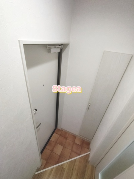 アルーム大和田の玄関