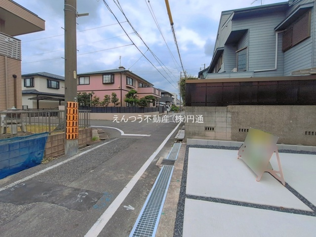 白砂町1期の前面道路含む現地写真