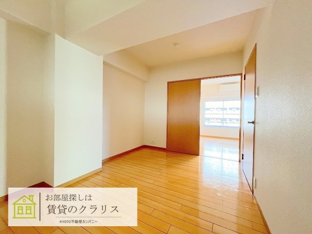 リエス西院の内装