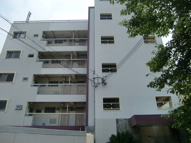 湊川第１マンションの外観