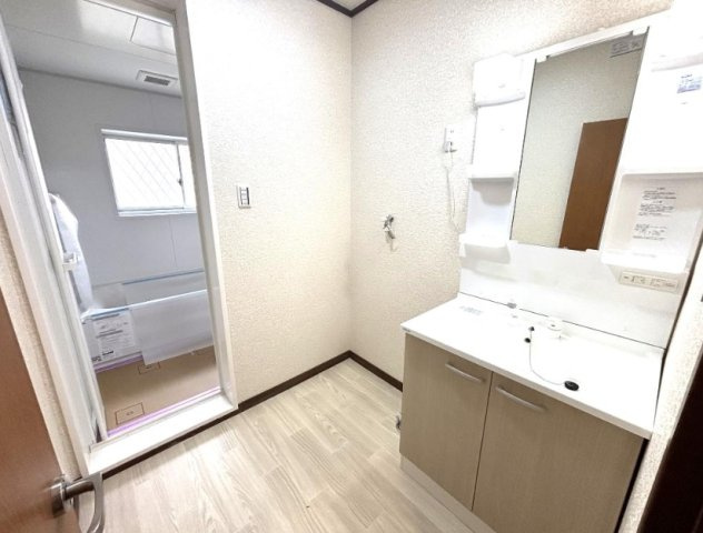 茂原市緑ヶ丘2　中古戸建の独立洗面台
