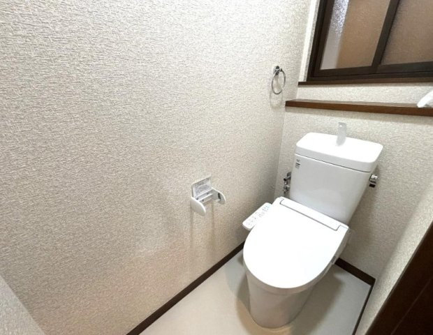 茂原市緑ヶ丘2　中古戸建のトイレ