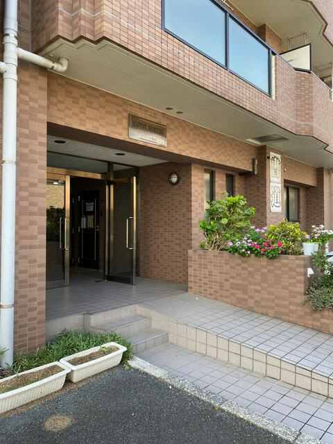 ラフィーネ篠崎のエントランス