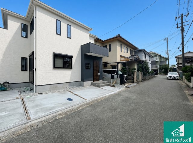 加古川市平岡町一色　第11期　新築一戸建ての前面道路含む現地写真|車通りの少ない前面道路！お子様がいらっしゃるご家族でも安心！