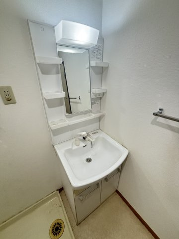 【洗面所】