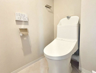 【トイレ】 | サングレール・フェニング | 【トイレ新調】寒い日は特に助かる温水洗浄便座付きトイレです！