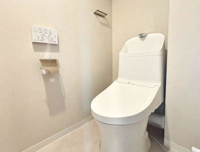 【トイレ】 | サングレール・フェニング | 【トイレ新調】寒い日は特に助かる温水洗浄便座付きトイレです！