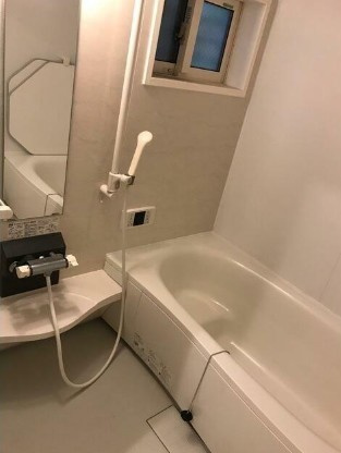 ラメゾネットヴェルトゥの浴室