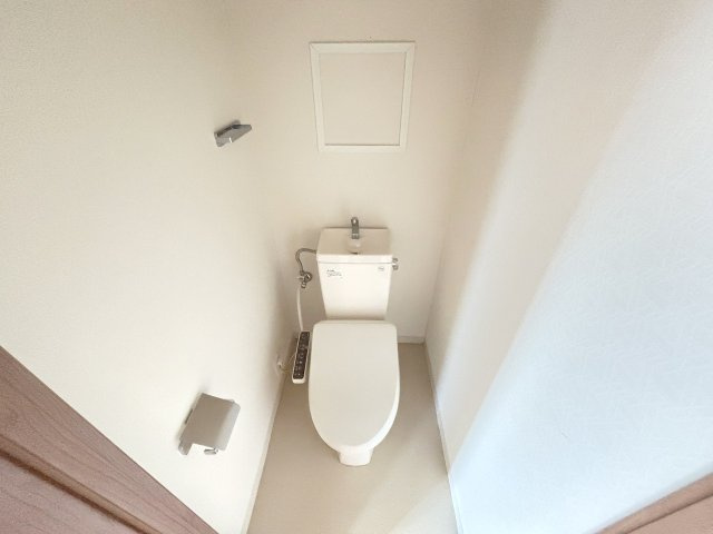 西中島東行マンションのトイレ