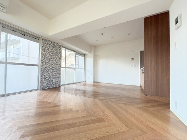 西中島東行マンションの居間・リビング