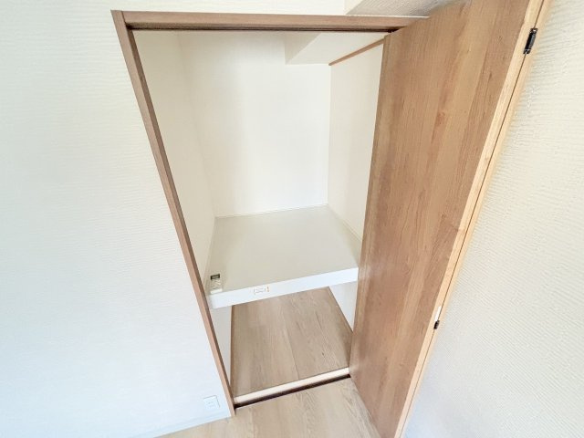 西中島東行マンションの収納