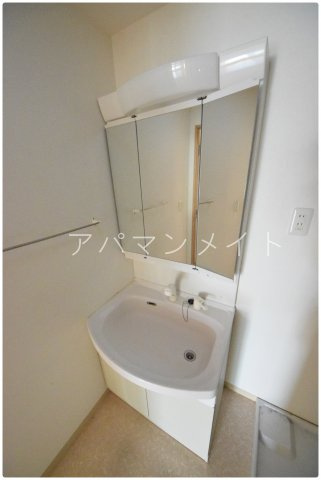 【洗面所】 | ＵＲＢＡＮ東戸塚 | シャンプードレッサーです！