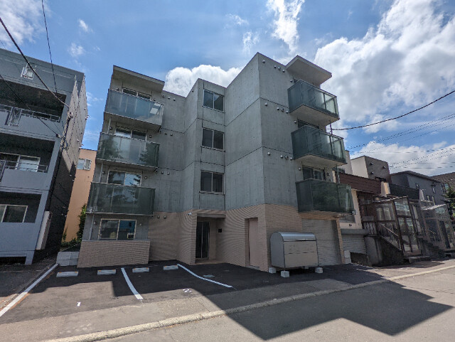 札幌市豊平区平岸四条７丁目の賃貸マンション