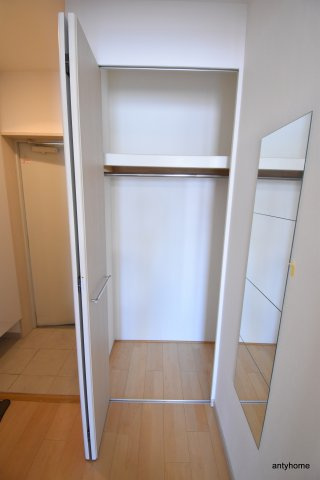 クレグラン北梅田　仲介手数料無料の収納