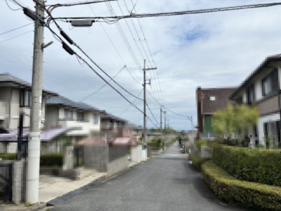【前面道路含む現地写真】 | 大津市仰木の里2丁目15-4　中古戸建