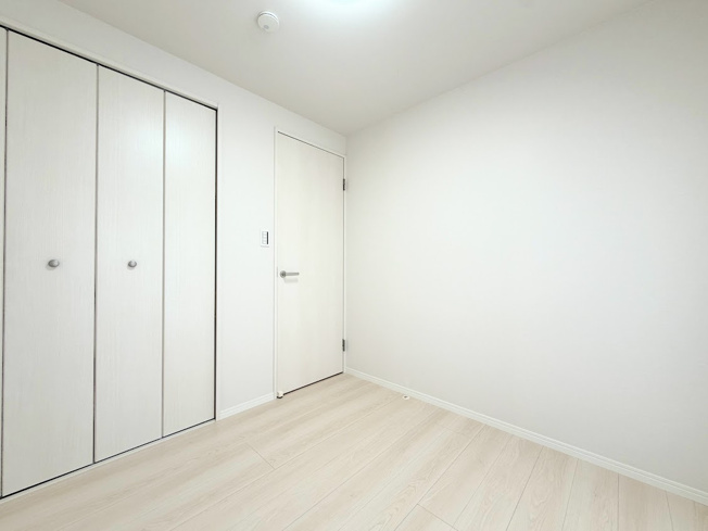 【洋室】 | 大正団地１街区１１号棟 | ◆気持ちの良い風が室内へ入り込む居室。家具を配置しても広々ご利用いただけます！！