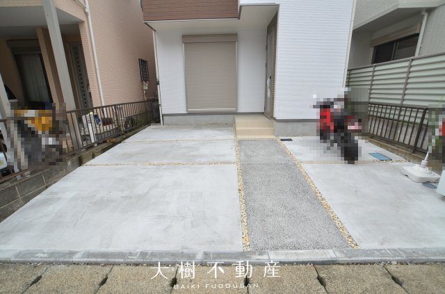 【駐車場】 | 綾瀬市大上4丁目 新築戸建て 全1棟【仲介手数料無料】