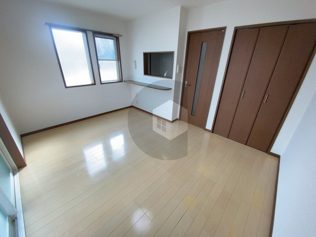 フジパレスフォンターナ1番館の洋室