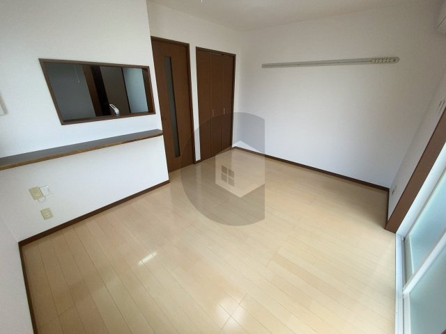 フジパレスフォンターナ1番館の洋室