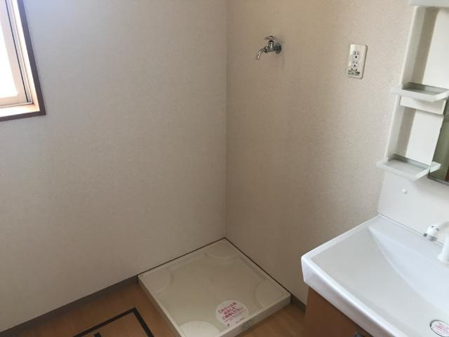 【その他】 | メゾン　プロヴァンス | 洗濯機置場