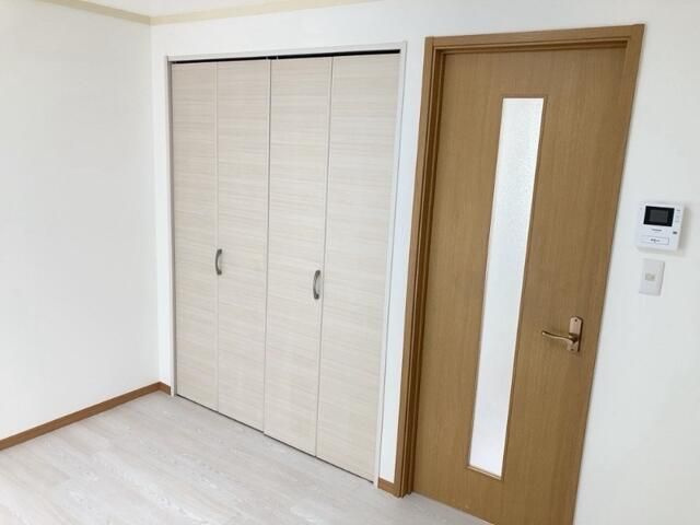 横浜市神奈川区松見町３丁目の賃貸マンションの寝室