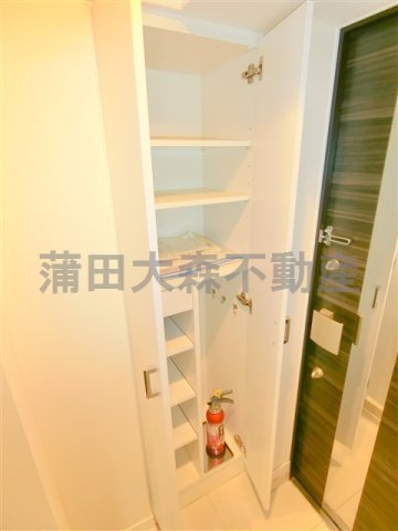 コンシェリア蒲田の設備|玄関収納　シューズBOX　傘立て