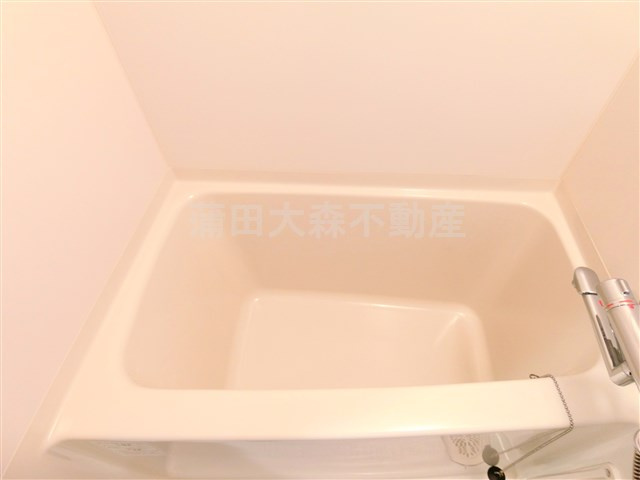 コンシェリア蒲田の浴室