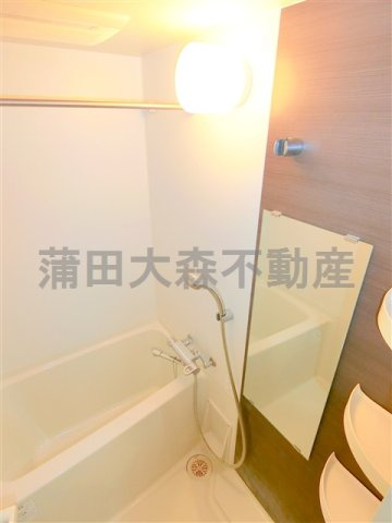 コンシェリア蒲田の浴室