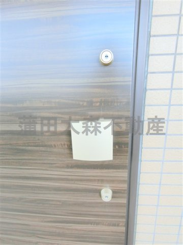 コンシェリア蒲田の玄関