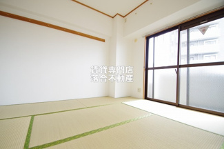 【和室】 | コンフォート橋本 | 畳の上でゆっくりとくつろげる和室