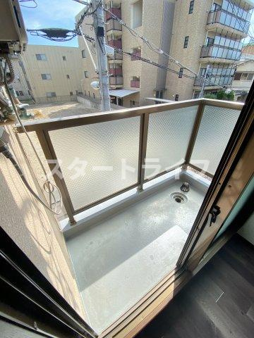 大阪市東淀川区柴島２丁目の賃貸マンションのバルコニー