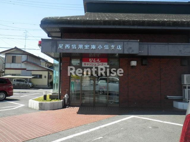 一宮市小信中島字二ツ屋のアパートのエントランス|尾西信用金庫小信支店 0.1km