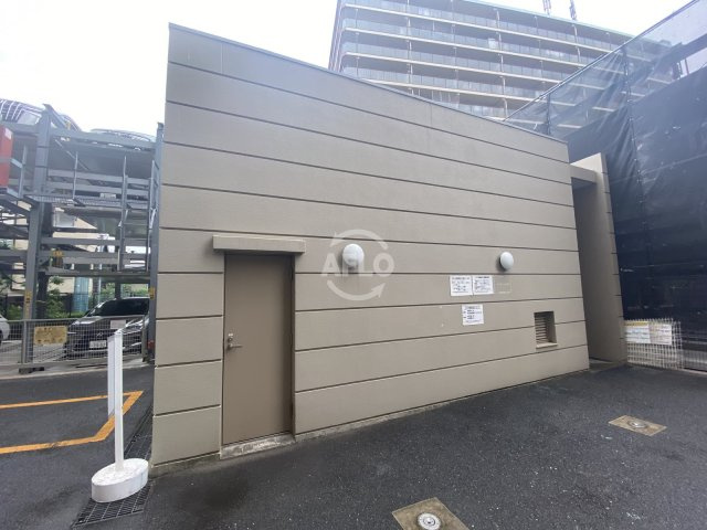 ロイヤルアーク花水都OSAKAのその他共用部分|ロイヤルアーク花水都OSAKA　敷地内ごみ置場