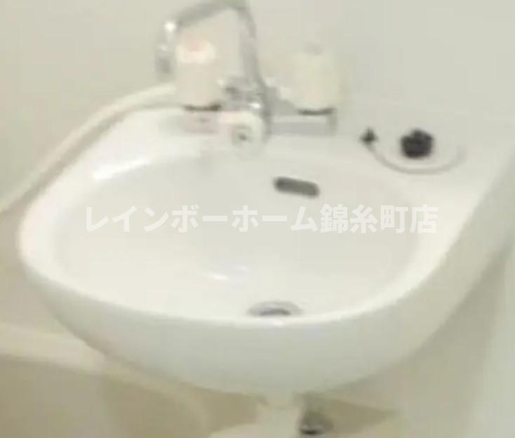イルビラージュ四ツ木の洗面所|※別部屋参照写真となります。