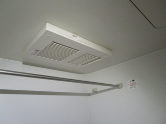 【設備】 | フォートレス文京 | 24時間換気機能付き浴室乾燥機