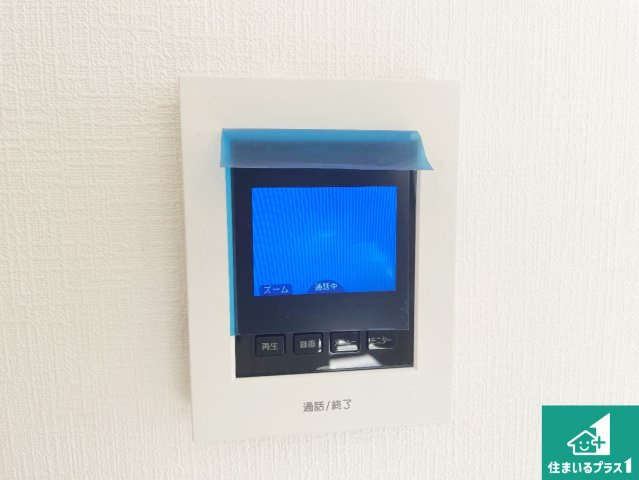 宝塚市末成町　新築一戸建ての防犯設備|カラーモニターインターホン！声だけでなく来訪者の姿や顔がモニターで確認できるので、小さなお子様がいらっしゃるご家庭でも安心できます！