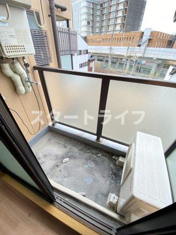 大阪市東淀川区柴島２丁目の賃貸マンションのバルコニー