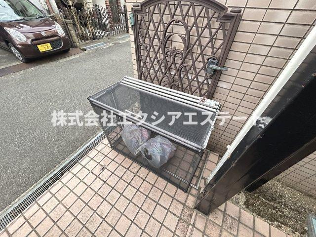 アイリス野崎のその他