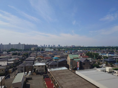 【展望】 | スカイマンションA棟　中古マンション | ◇陽当・風通良好な南西角部屋
◇8階からの開放的な眺望
