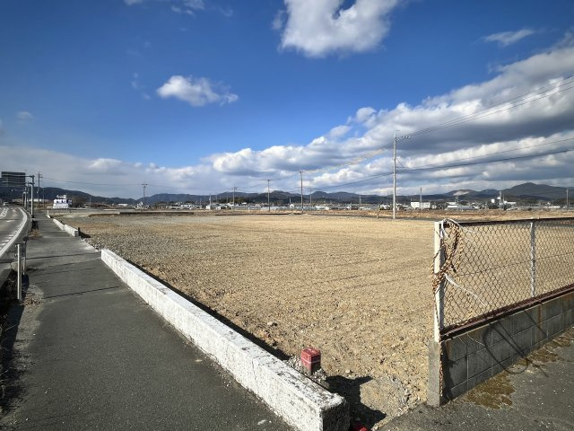 【前面道路含む現地写真】の画像